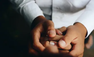 hands holding